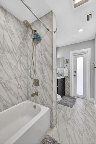 2388 S Wallen Drive, Palm Beach Gardens, FL 33410