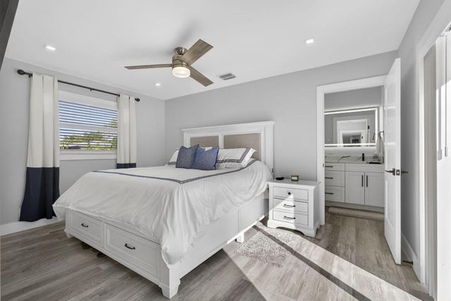 2388 S Wallen Drive, Palm Beach Gardens, FL 33410