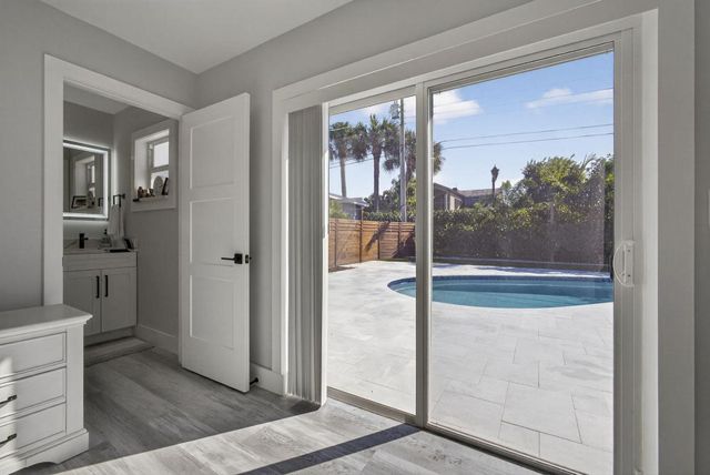 2388 S Wallen Drive, Palm Beach Gardens, FL 33410