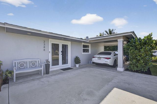 2388 S Wallen Drive, Palm Beach Gardens, FL 33410