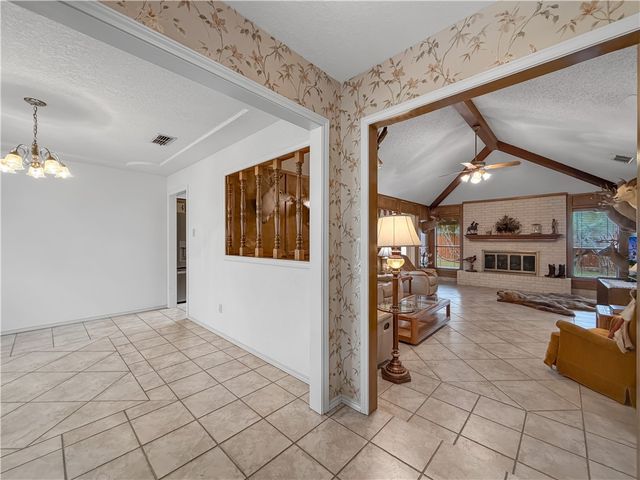 6642 Mountain Wood Dr, Corpus Christi, TX 78413
