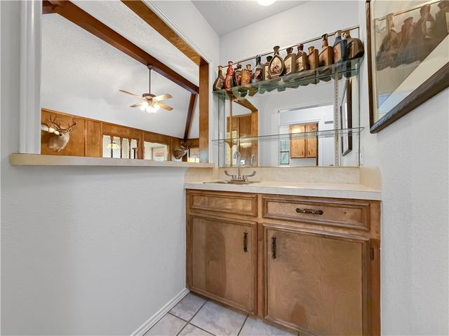 6642 Mountain Wood Dr, Corpus Christi, TX 78413