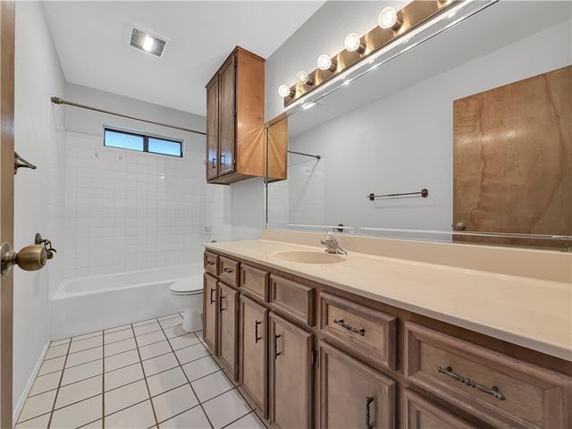 6642 Mountain Wood Dr, Corpus Christi, TX 78413