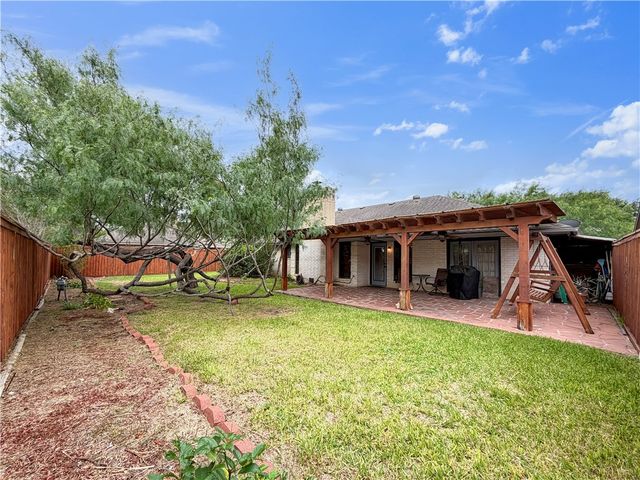 6642 Mountain Wood Dr, Corpus Christi, TX 78413