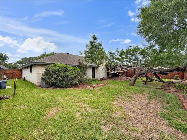 6642 Mountain Wood Dr, Corpus Christi, TX 78413