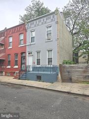 2211 N GRATZ ST, Philadelphia, PA 19132