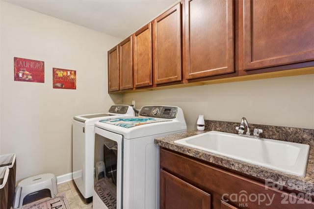 134 Farmers Folly Drive, Mooresville, NC 28117