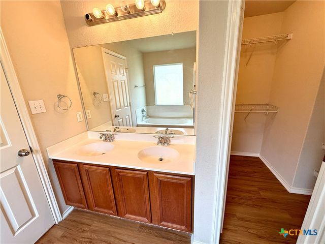 558 Briggs Drive, New Braunfels, TX 78130