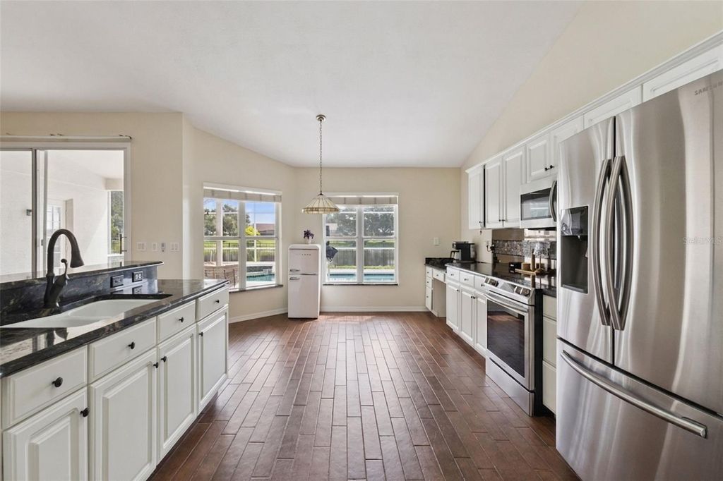 Image 13 of property listing at 14313 ROXSHIRE DRIVE, Orlando, FL 32837