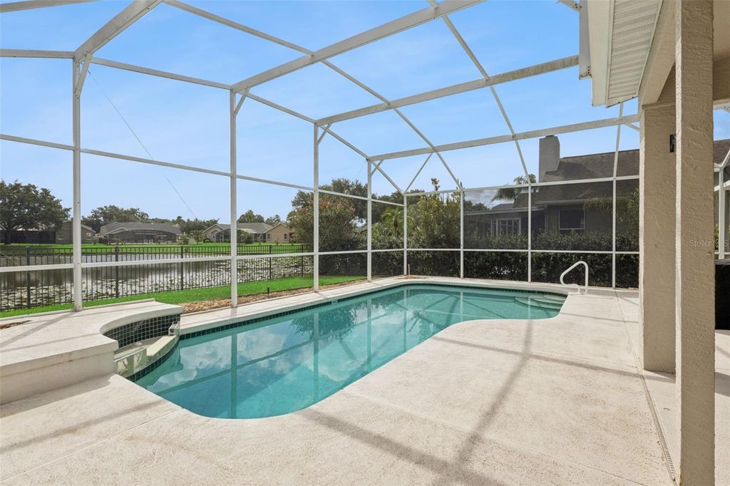 Image 34 of property listing at 14313 ROXSHIRE DRIVE, Orlando, FL 32837