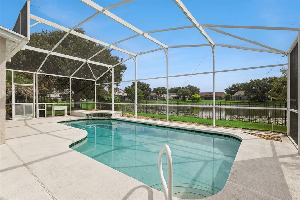 Image 35 of property listing at 14313 ROXSHIRE DRIVE, Orlando, FL 32837