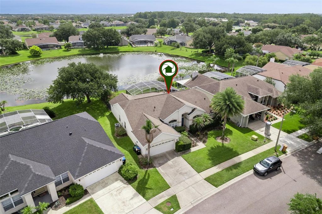 Image 45 of property listing at 14313 ROXSHIRE DRIVE, Orlando, FL 32837