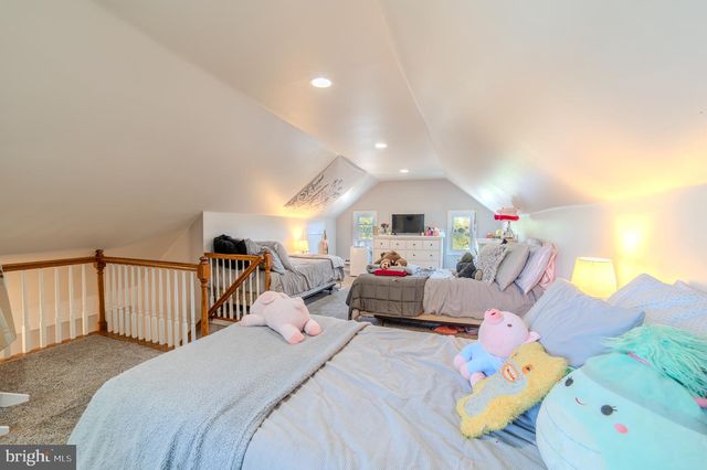 162 S EAGLE RD, Havertown, PA 19083