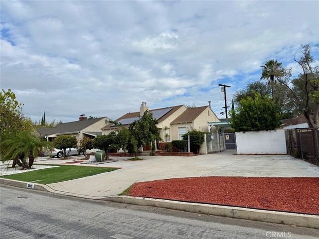 5912 Carpenter Avenue, Valley Village, CA 91607