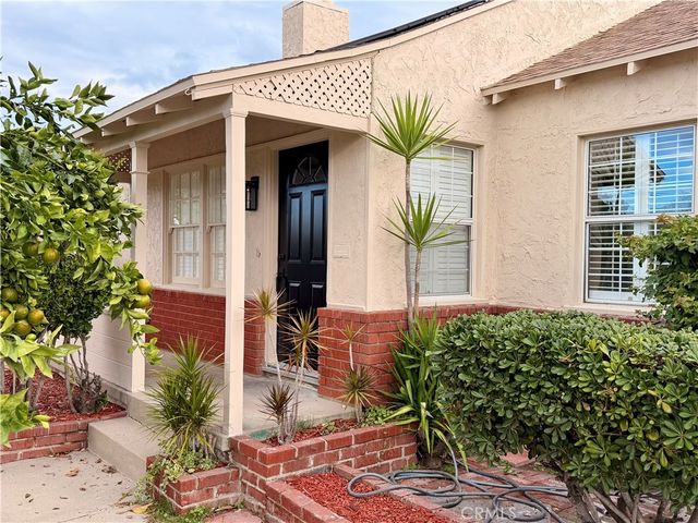 5912 Carpenter Avenue, Valley Village, CA 91607