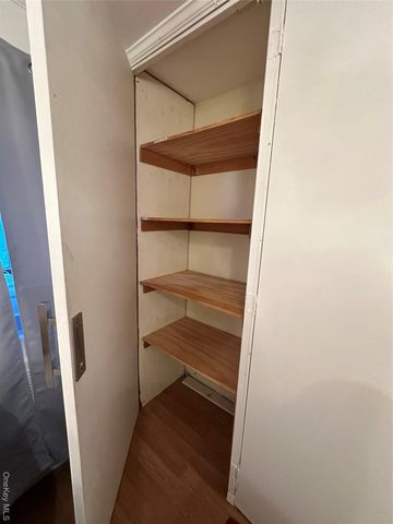 14 Nagle, Central Islip, NY 11722