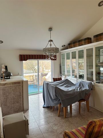 14 Nagle, Central Islip, NY 11722