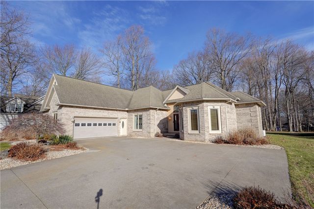 344 Cherry Creek Lane, Greece, NY 14626