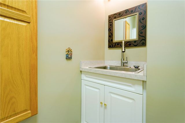 344 Cherry Creek Lane, Greece, NY 14626