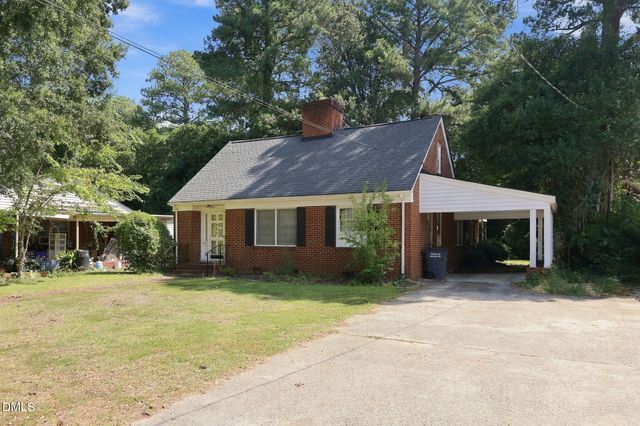 400 N Sumner Street, Selma, NC 27576