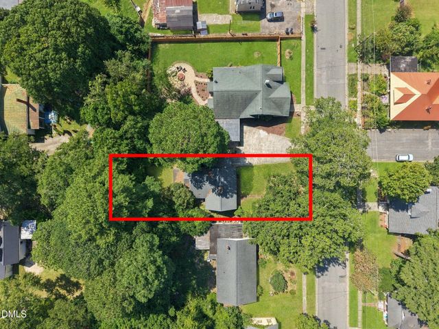 400 N Sumner Street, Selma, NC 27576