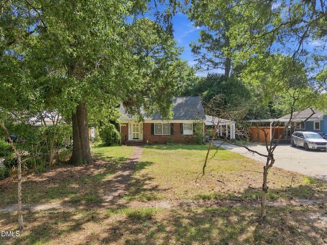 400 N Sumner Street, Selma, NC 27576
