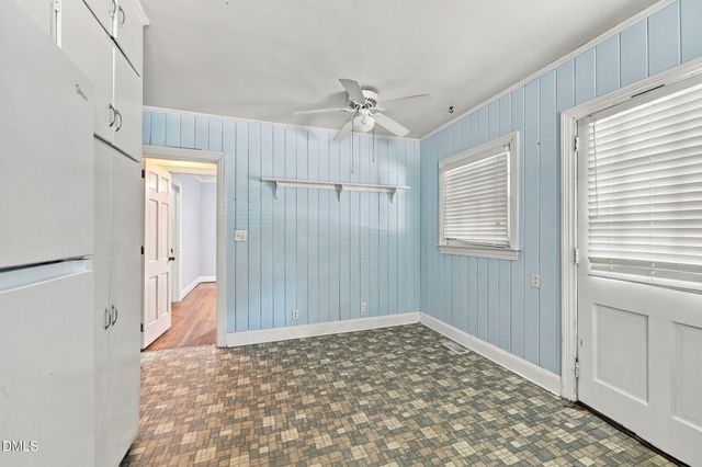 400 N Sumner Street, Selma, NC 27576