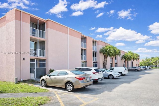 19805 SW 114th Ave 315, Miami, FL 33157