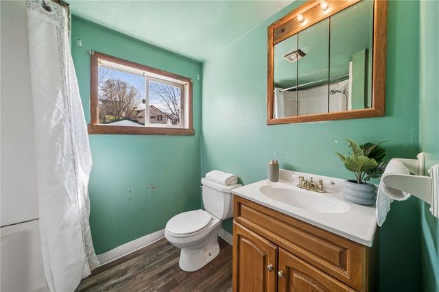 336 Valley St, Mcdonald, PA 15057