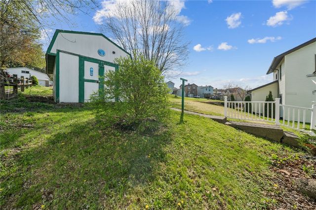 336 Valley St, Mcdonald, PA 15057