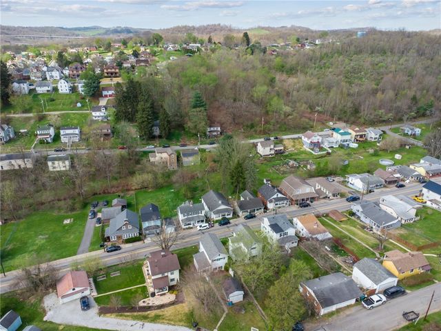 336 Valley St, Mcdonald, PA 15057