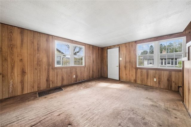 336 Valley St, Mcdonald, PA 15057