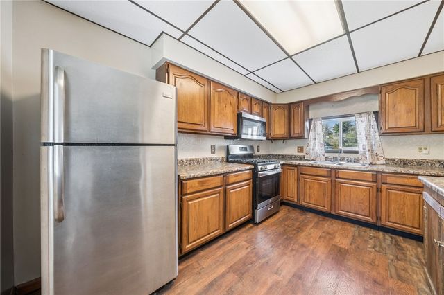 336 Valley St, Mcdonald, PA 15057