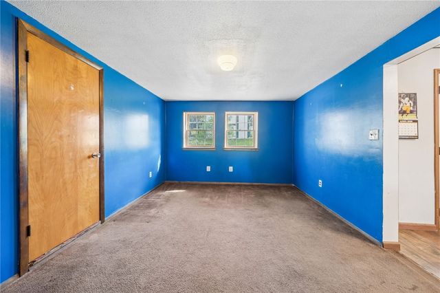 336 Valley St, Mcdonald, PA 15057