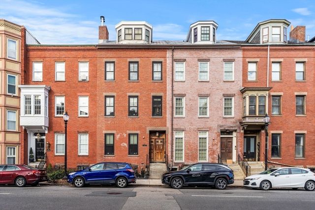 530 E Broadway 1, Boston, MA 02127