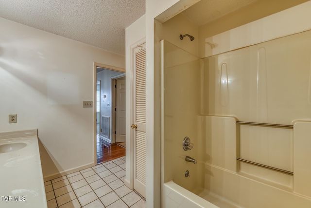 3510 Bondwood Circle, Johnson City, TN 37604