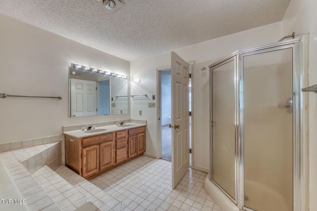 3510 Bondwood Circle, Johnson City, TN 37604
