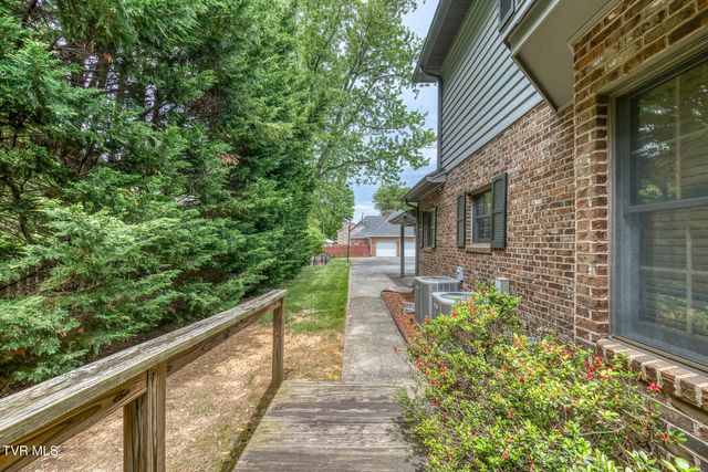 3510 Bondwood Circle, Johnson City, TN 37604