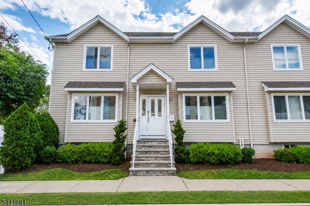 1 Dawson Ave, Passaic City, NJ 07055