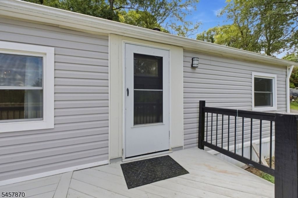 65 Sherwood Park, Washington Twp., NJ 07853 — photo 5