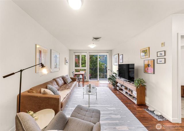 3104 Western Avenue #610, Seattle, WA 98121