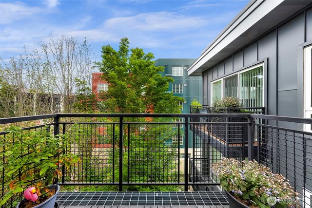 3104 Western Avenue #610, Seattle, WA 98121