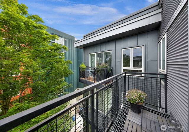 3104 Western Avenue #610, Seattle, WA 98121