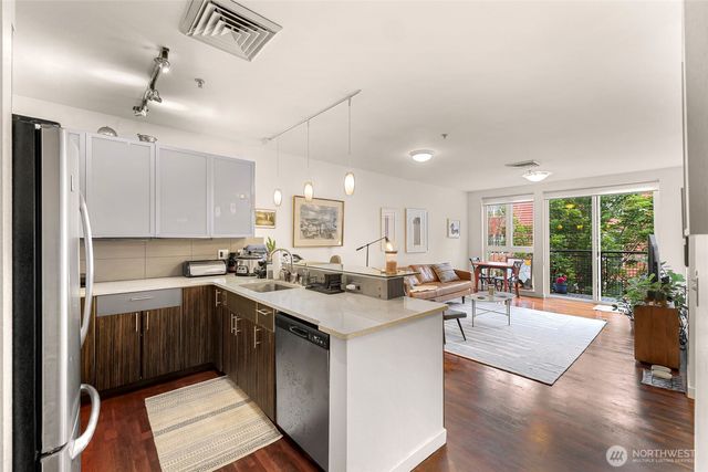 3104 Western Avenue #610, Seattle, WA 98121