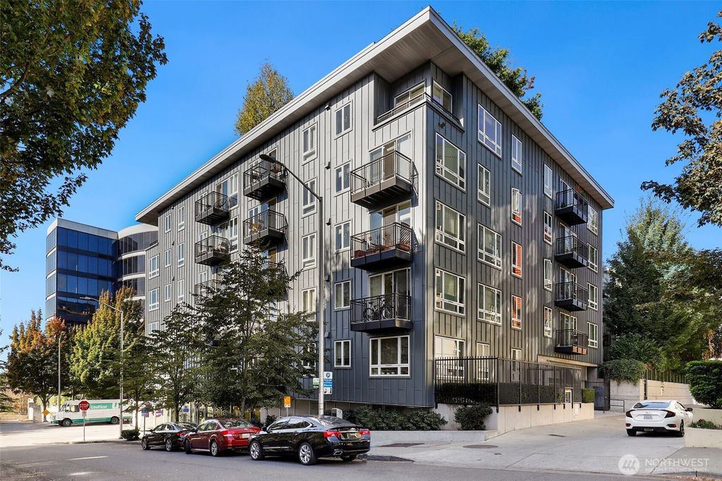 3104 Western Avenue #610, Seattle, WA 98121