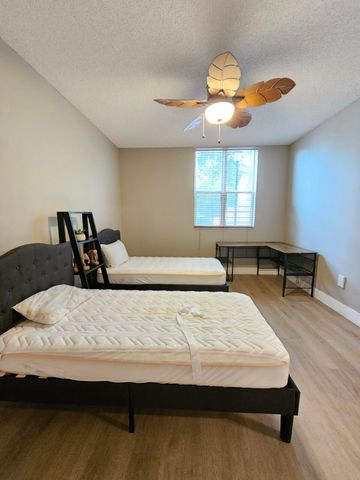 780 S Sapodilla Avenue 105, West Palm Beach, FL 33401