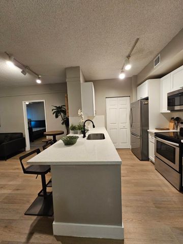 780 S Sapodilla Avenue 105, West Palm Beach, FL 33401