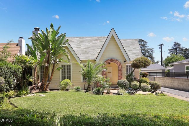 2122 Navarro Avenue, Altadena, CA 91001