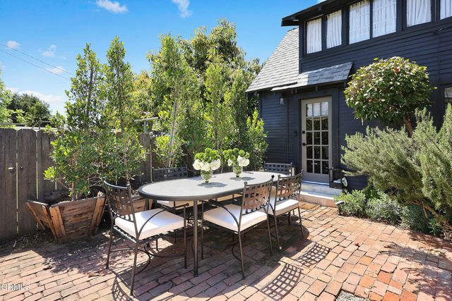 2122 Navarro Avenue, Altadena, CA 91001