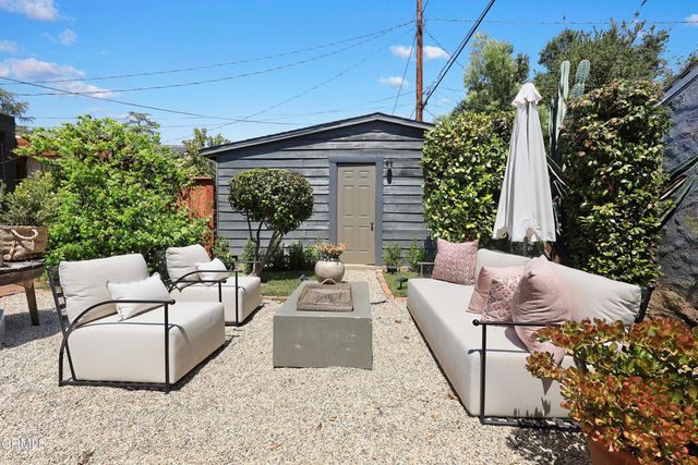 2122 Navarro Avenue, Altadena, CA 91001